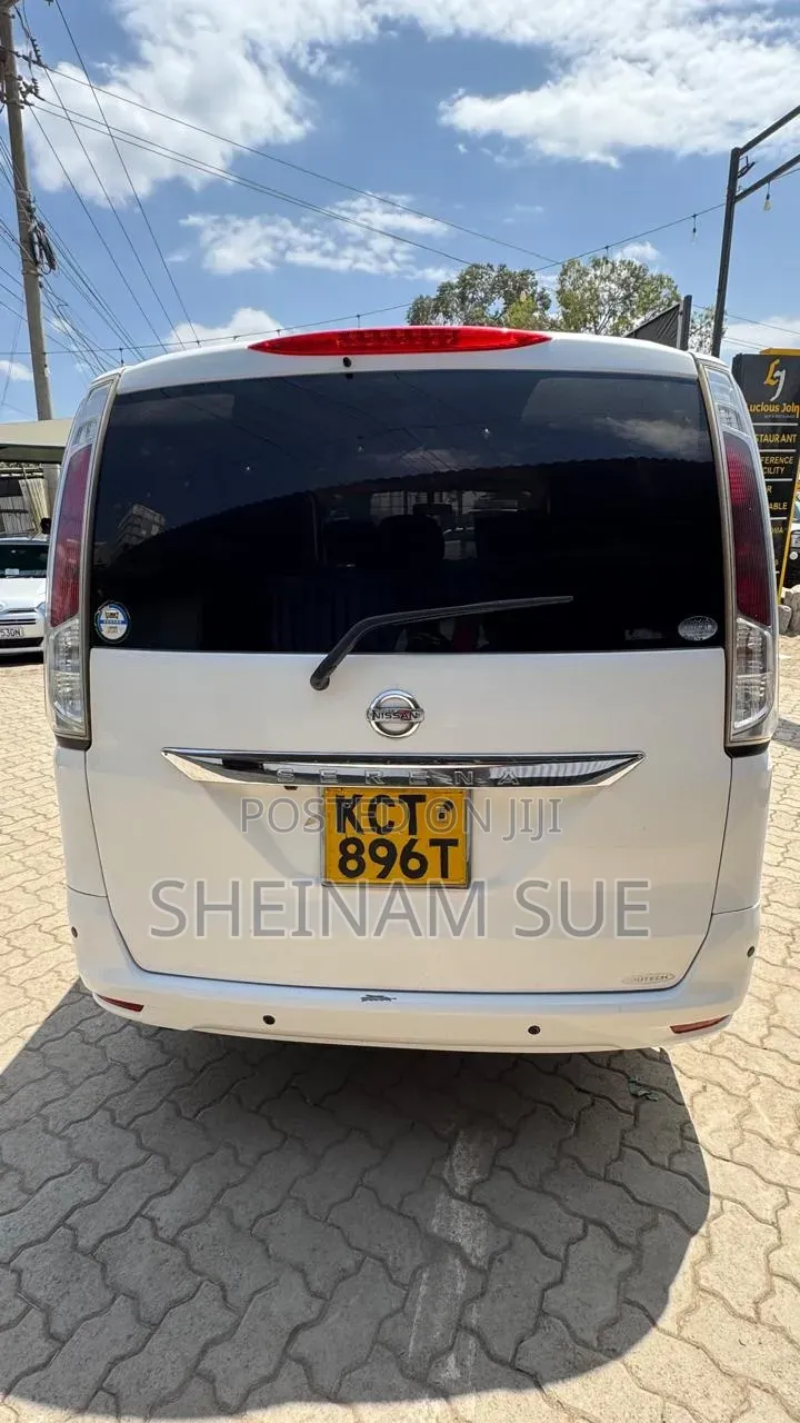 Nissan Serena 2011 White