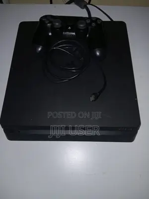 Playstation 4 Ps4 Slim