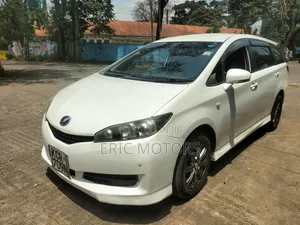 Toyota Wish 2011 White