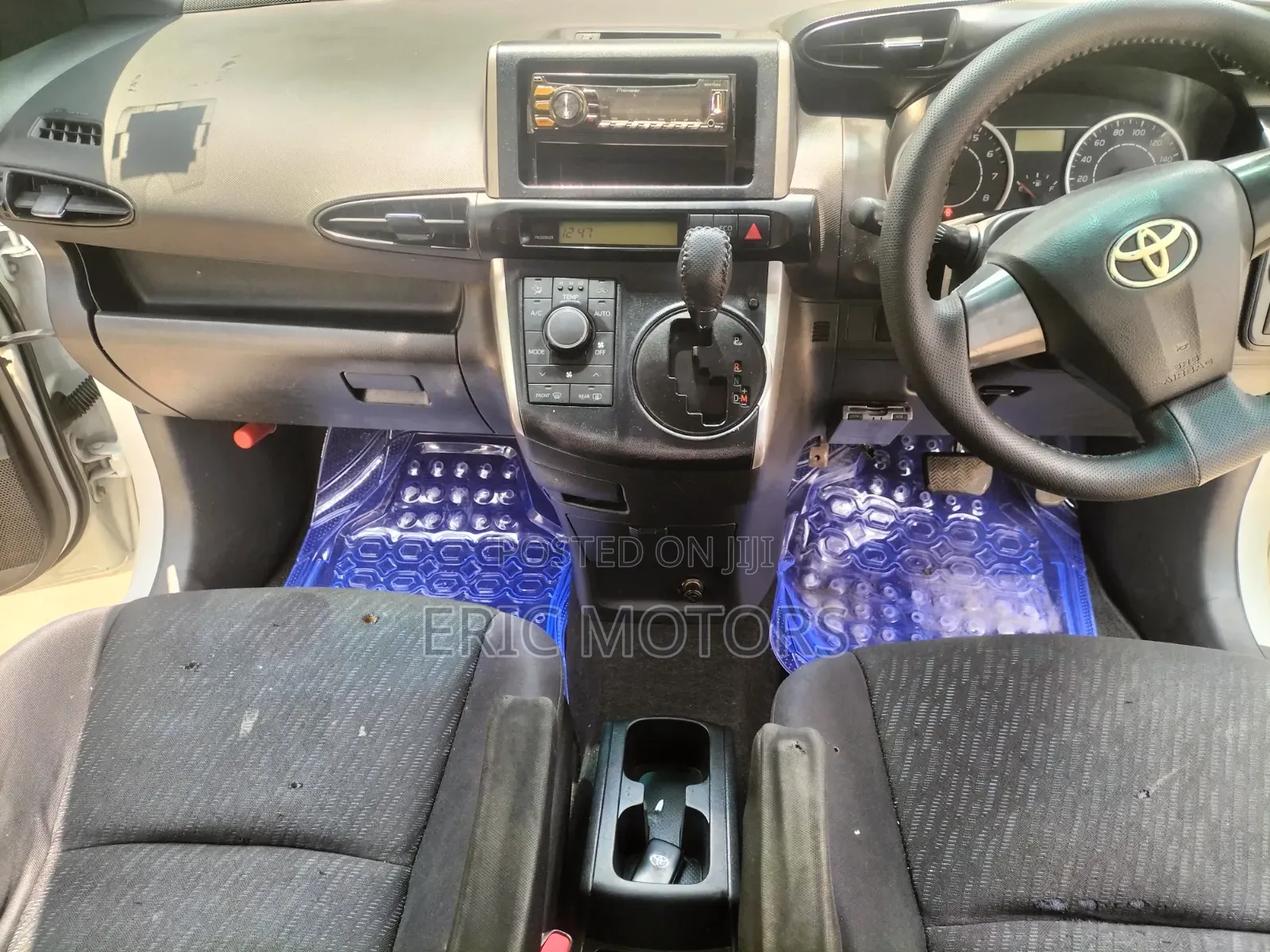 Toyota Wish 2011 White