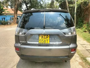 Mitsubishi Outlander 2011 Gray