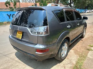 Mitsubishi Outlander 2011 Gray