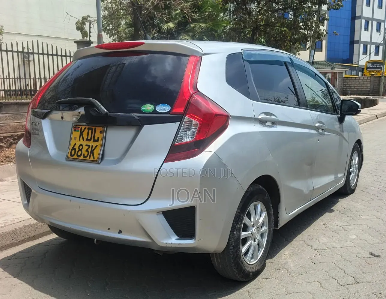 Honda Fit 2016 Silver