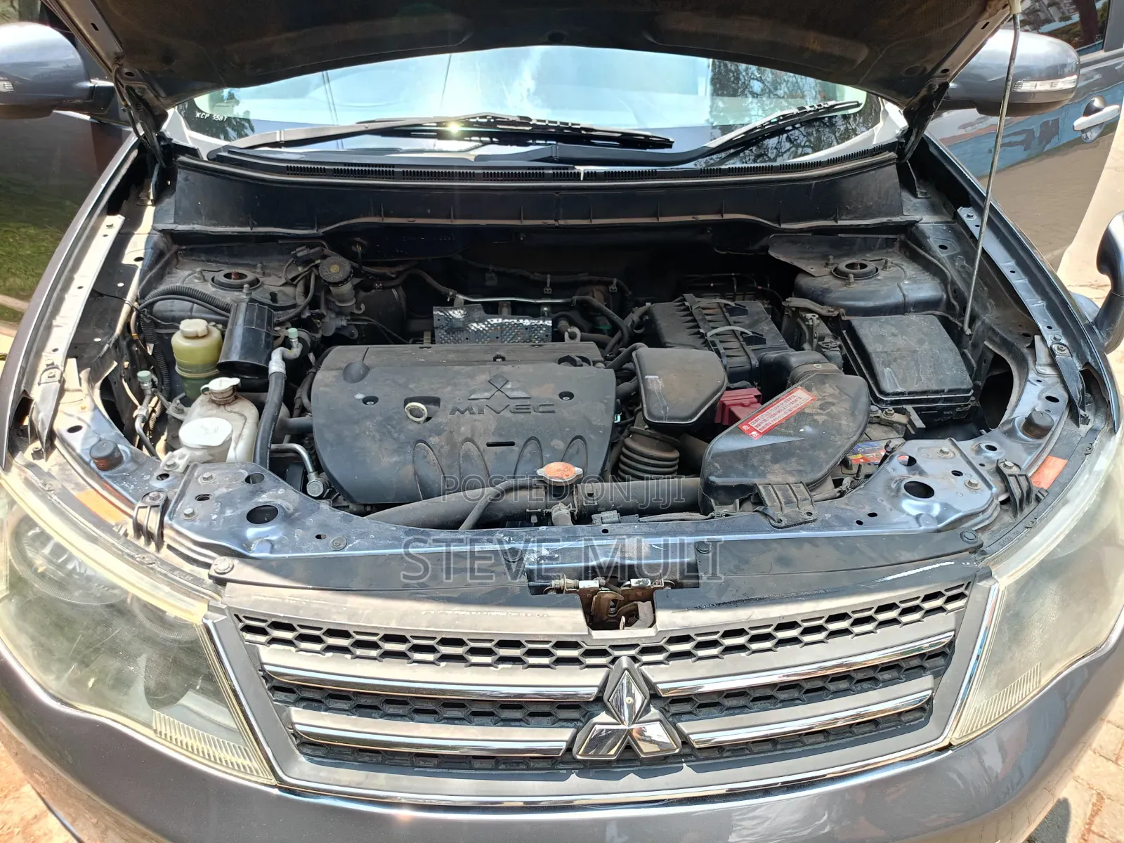 Mitsubishi Outlander 2011 Gray
