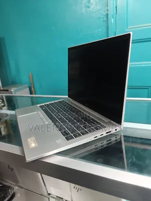 Laptop HP EliteBook 845 G8 16GB AMD Ryzen 5 SSD 256GB
