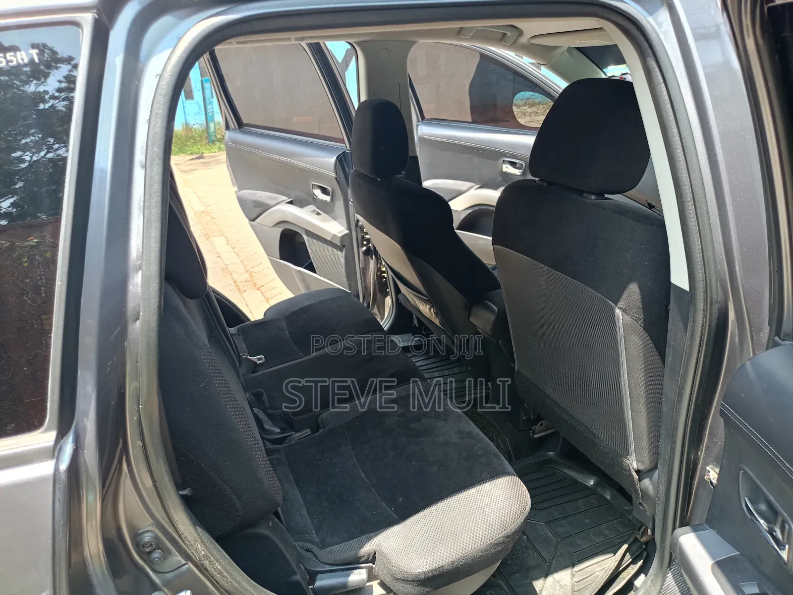 Mitsubishi Outlander 2011 Gray