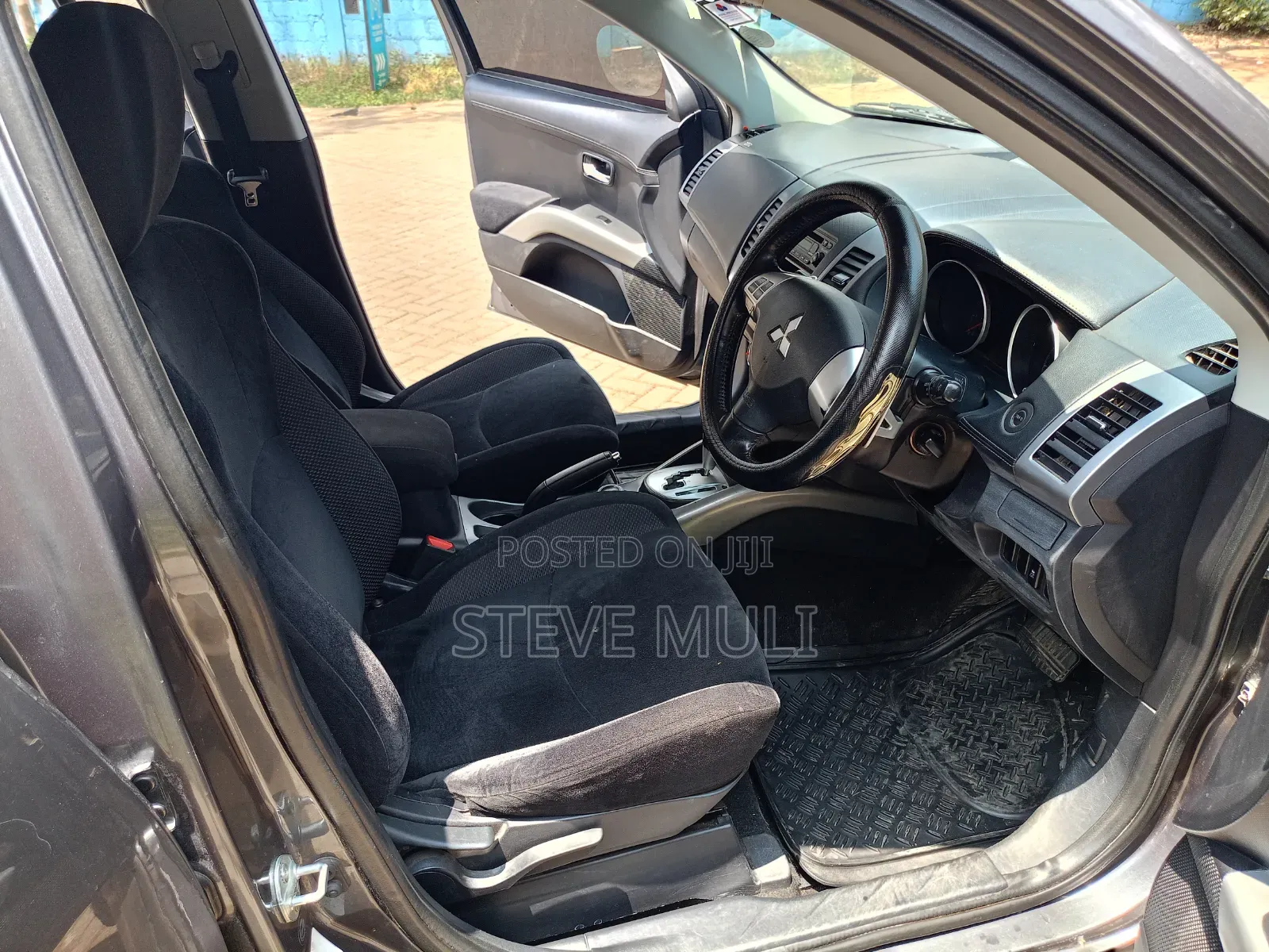 Mitsubishi Outlander 2011 Gray