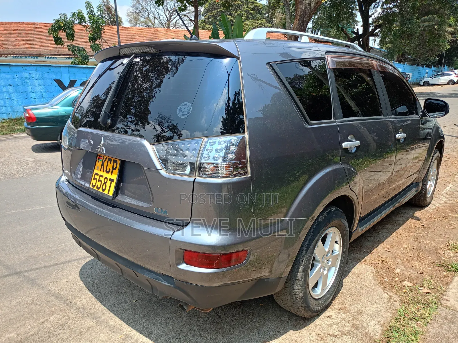 Mitsubishi Outlander 2011 Gray