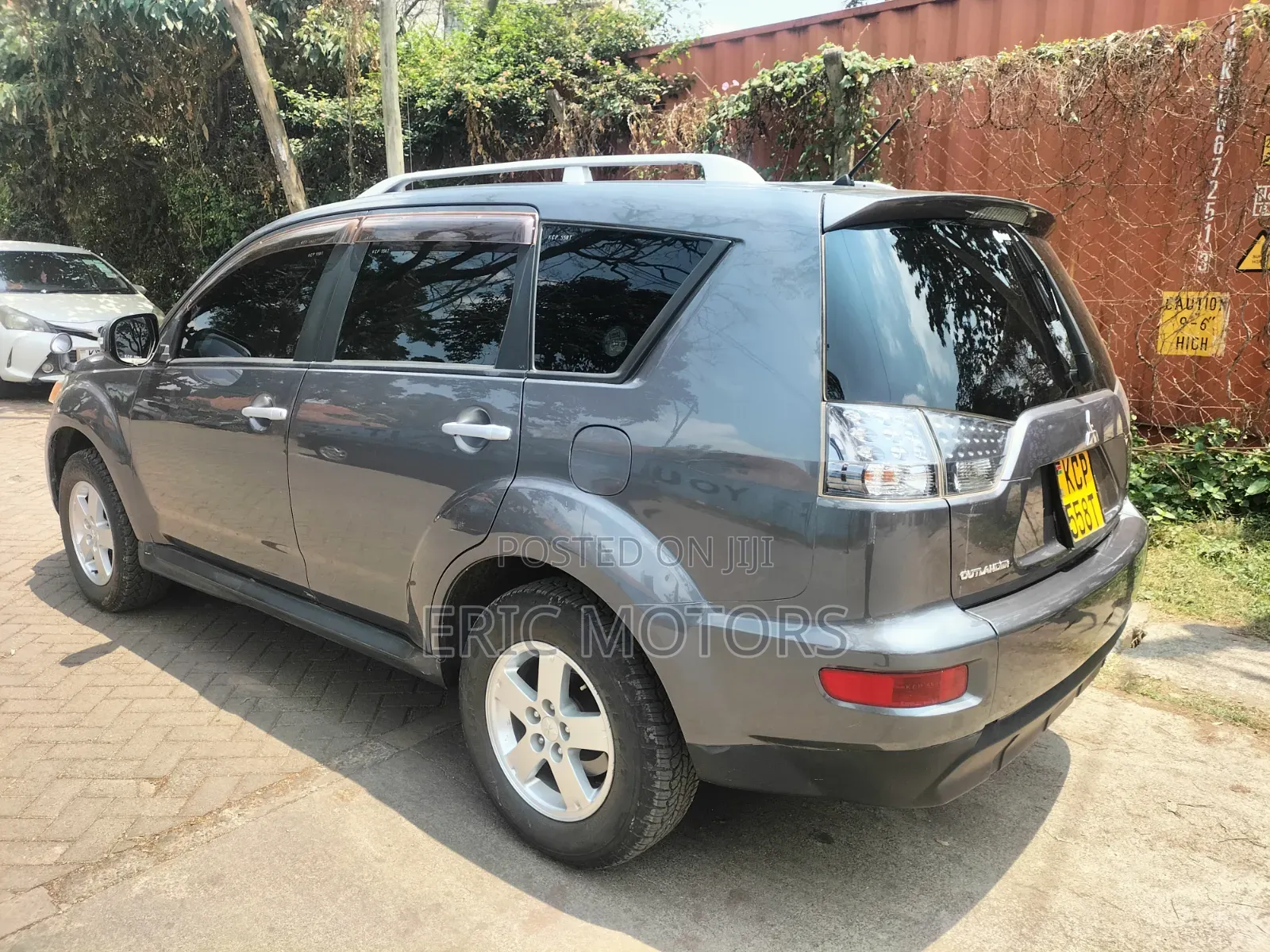 Mitsubishi Outlander 2011 Gray