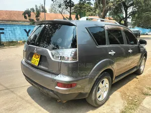 Mitsubishi Outlander 2011 Gray