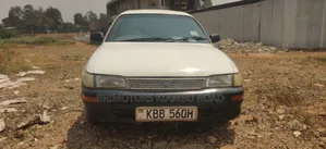 Toyota Corolla 2001 White