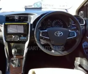 Toyota Premio 2020 Off white