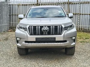 Toyota Land Cruiser Prado 2019 Silver