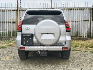 Toyota Land Cruiser Prado 2019 Silver