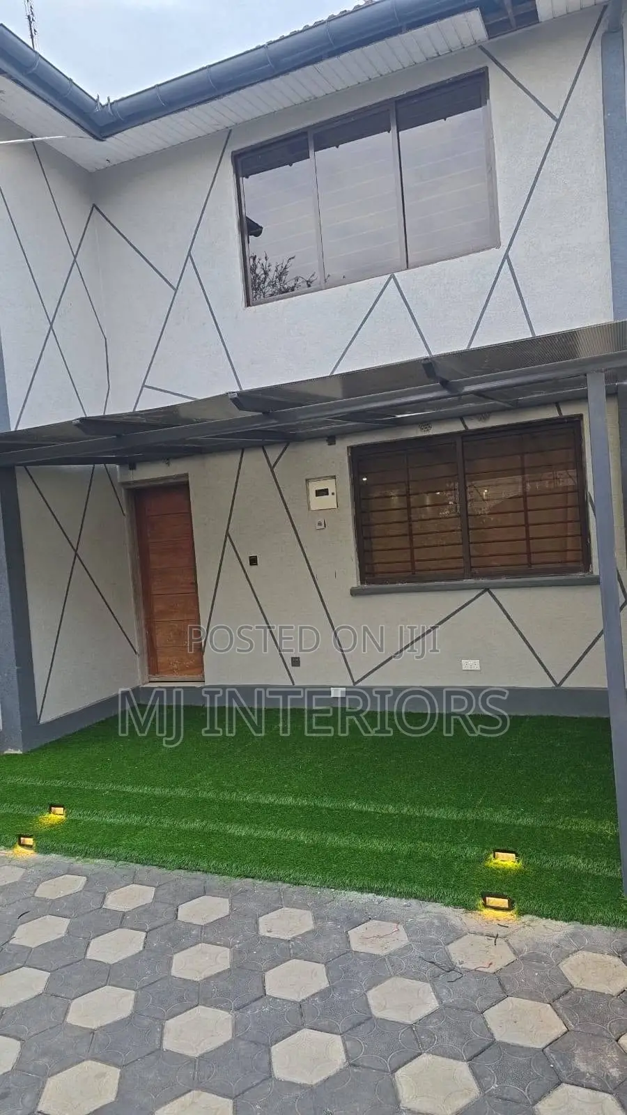Green Lawn Carpet for Beautiful Homes and Commercial Properties
