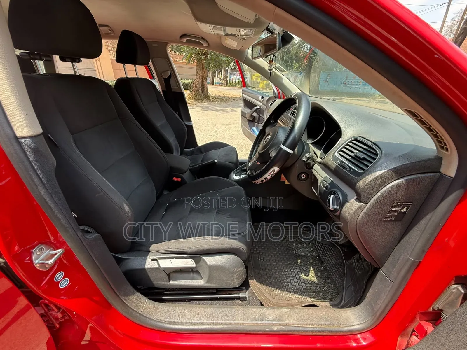 Volkswagen Golf 2013 Red
