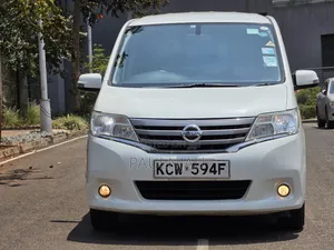 Nissan Serena 2012