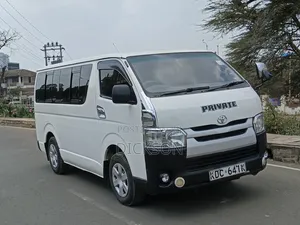 Toyota HiAce 2014 White