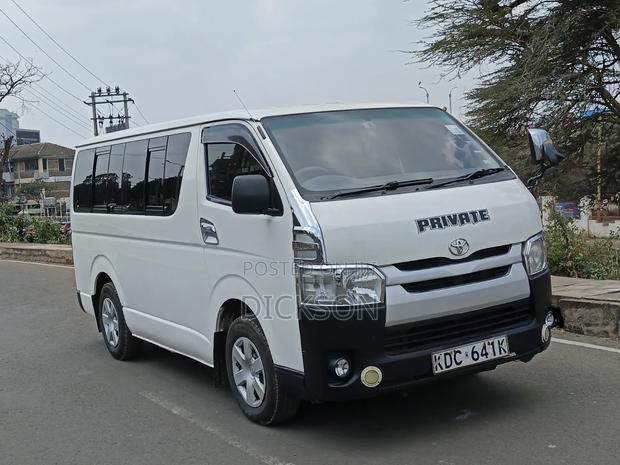 Toyota HiAce 2014 White
