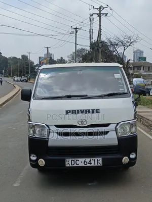 Toyota HiAce 2014 White