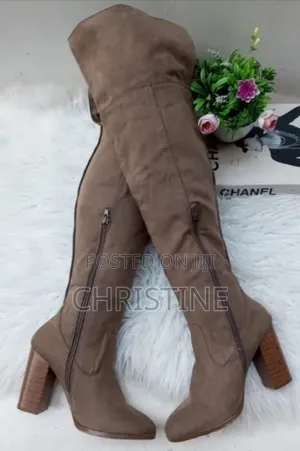 Knee Stylish Boots