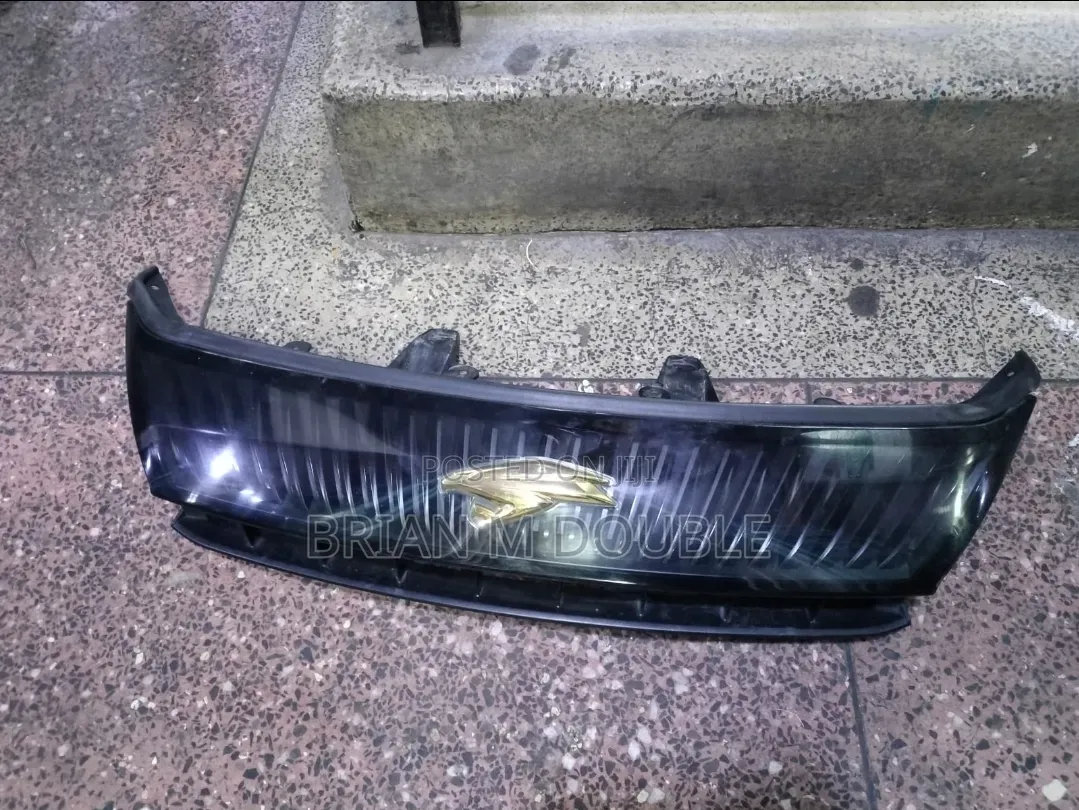 Toyota Harrier Grill