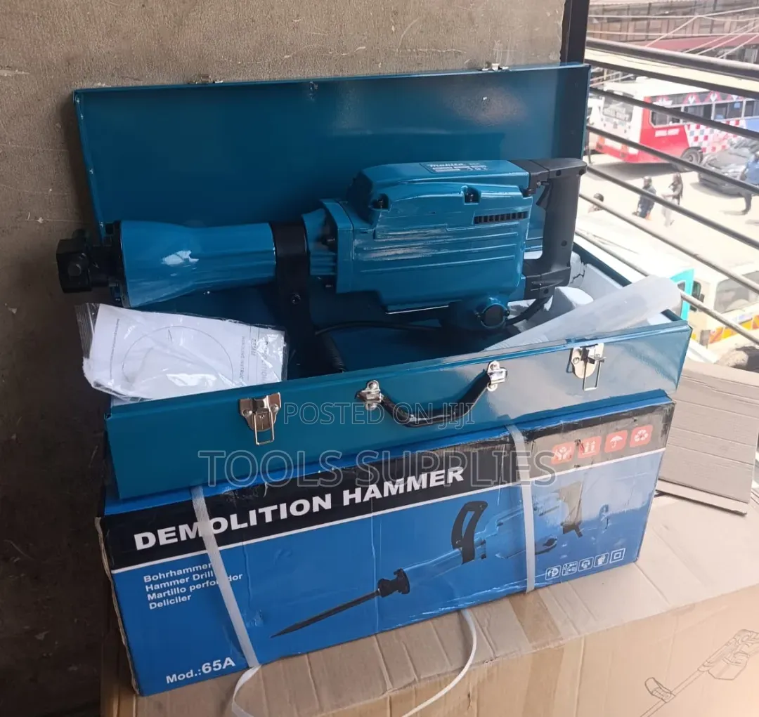 Makita Demolition Breaker