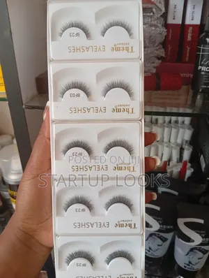 Natural Eyelashes 2pcs Glamorous