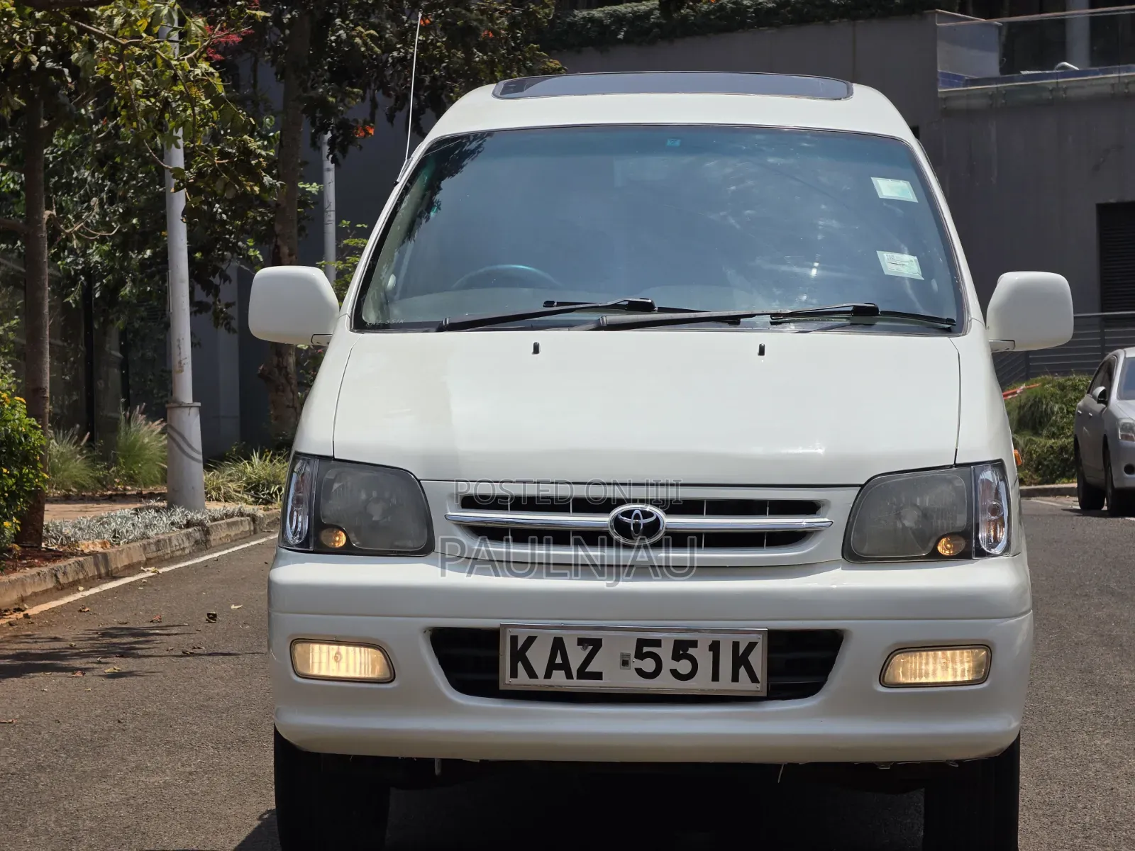 Toyota Kluger 2004