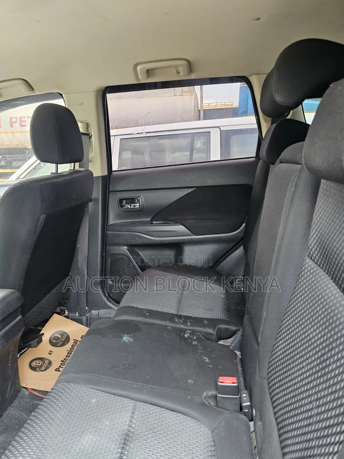 Mitsubishi Outlander 2016 Black