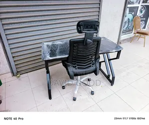 Headrest Chair Strong and Table
