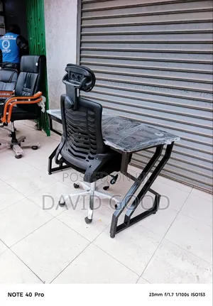 Headrest Chair Strong and Table