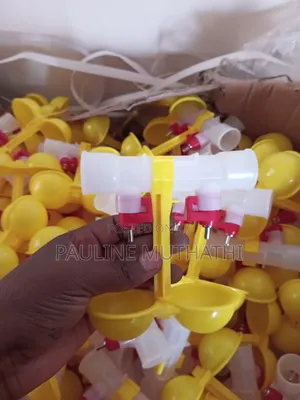 Double Cup Nipple Drinkers-Automatic Poultry Drinkers