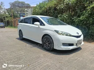 Toyota Wish 2011 White