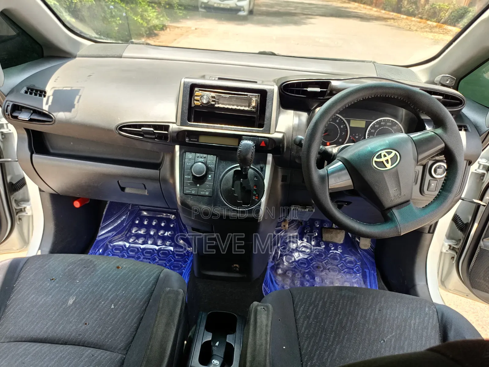 Toyota Wish 2011 White