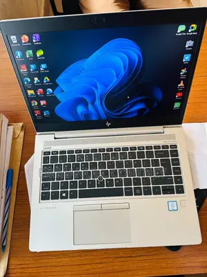 Laptop HP EliteBook 840 G5 8GB Intel Core i5 SSHD (Hybrid) 256GB