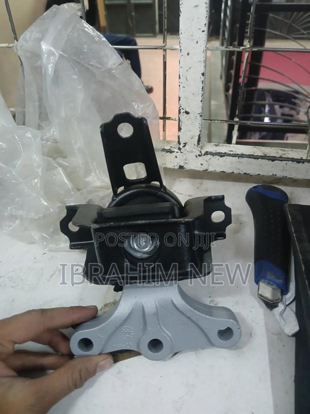 Suzuki Alto Engine Mountings