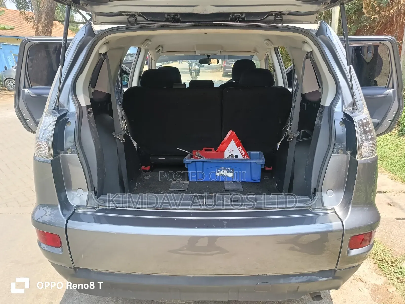 Mitsubishi Outlander 2011 Gray