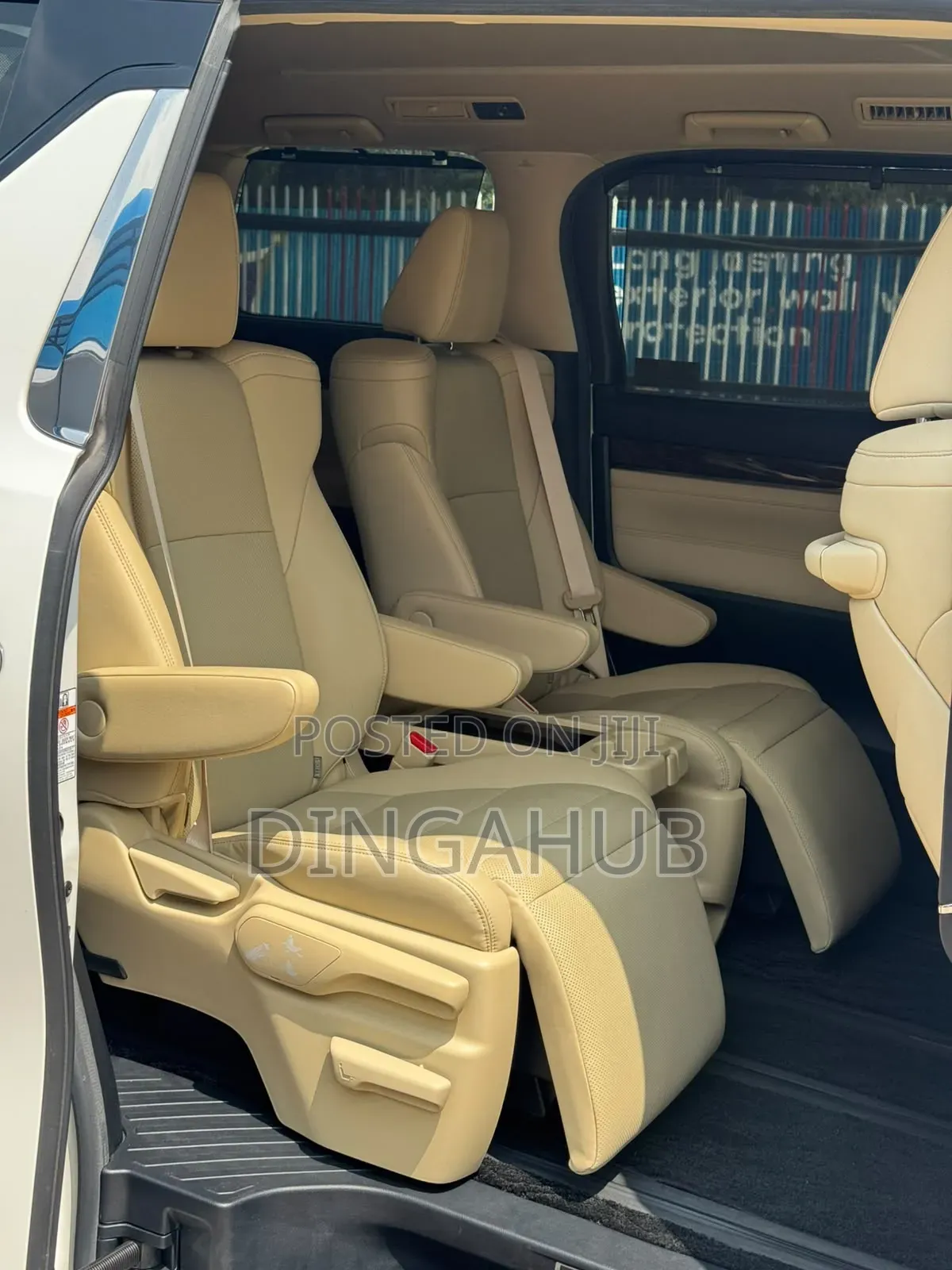 Toyota Alphard 2019 White