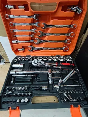 82pcs Wrench Toolset Mechanical