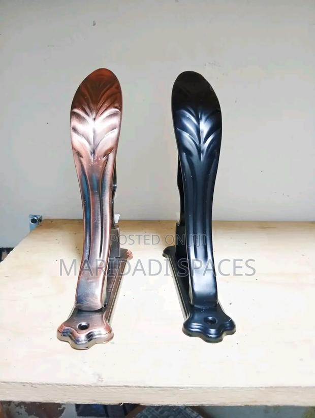 Strong Finish Huge Cobra Bracket - main view