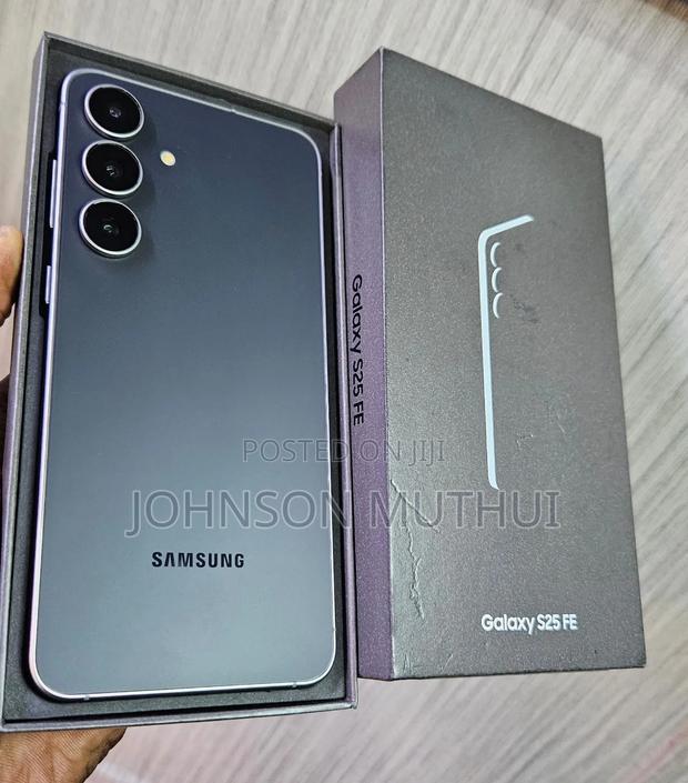 Samsung Galaxy S25 FE 256 GB Black - main view