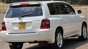 Toyota Kluger 2004