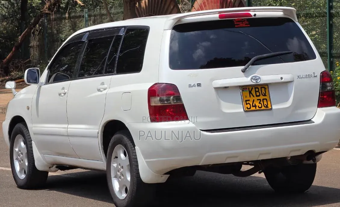 Toyota Kluger 2004