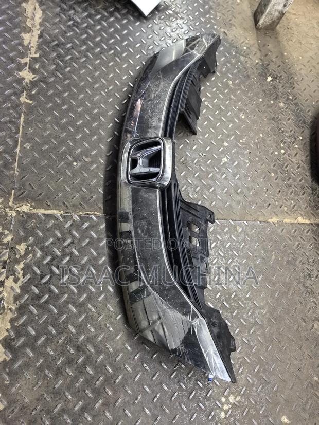 Honda Odyssey Grill
