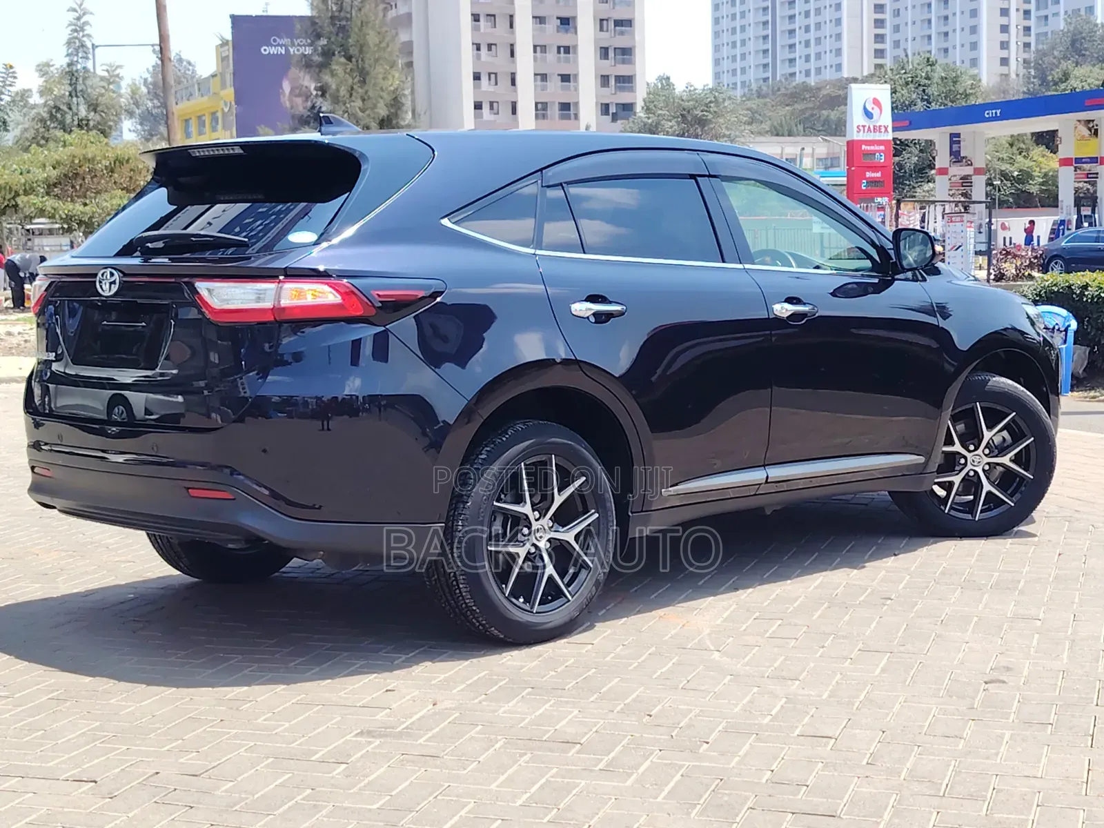 Toyota Harrier 2.0 2020