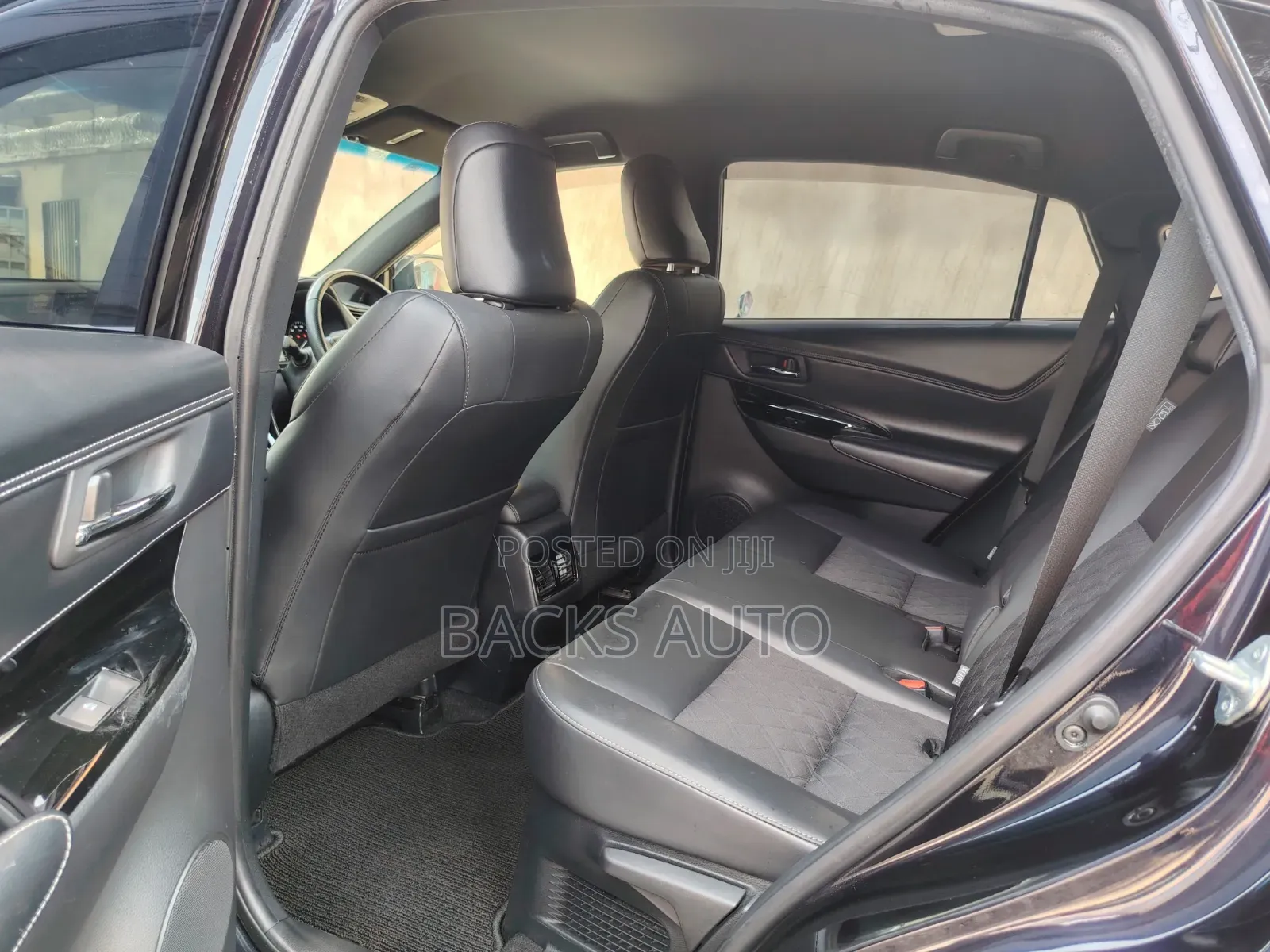 Toyota Harrier 2.0 2020