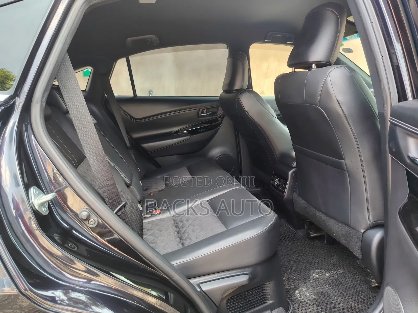 Toyota Harrier 2.0 2020