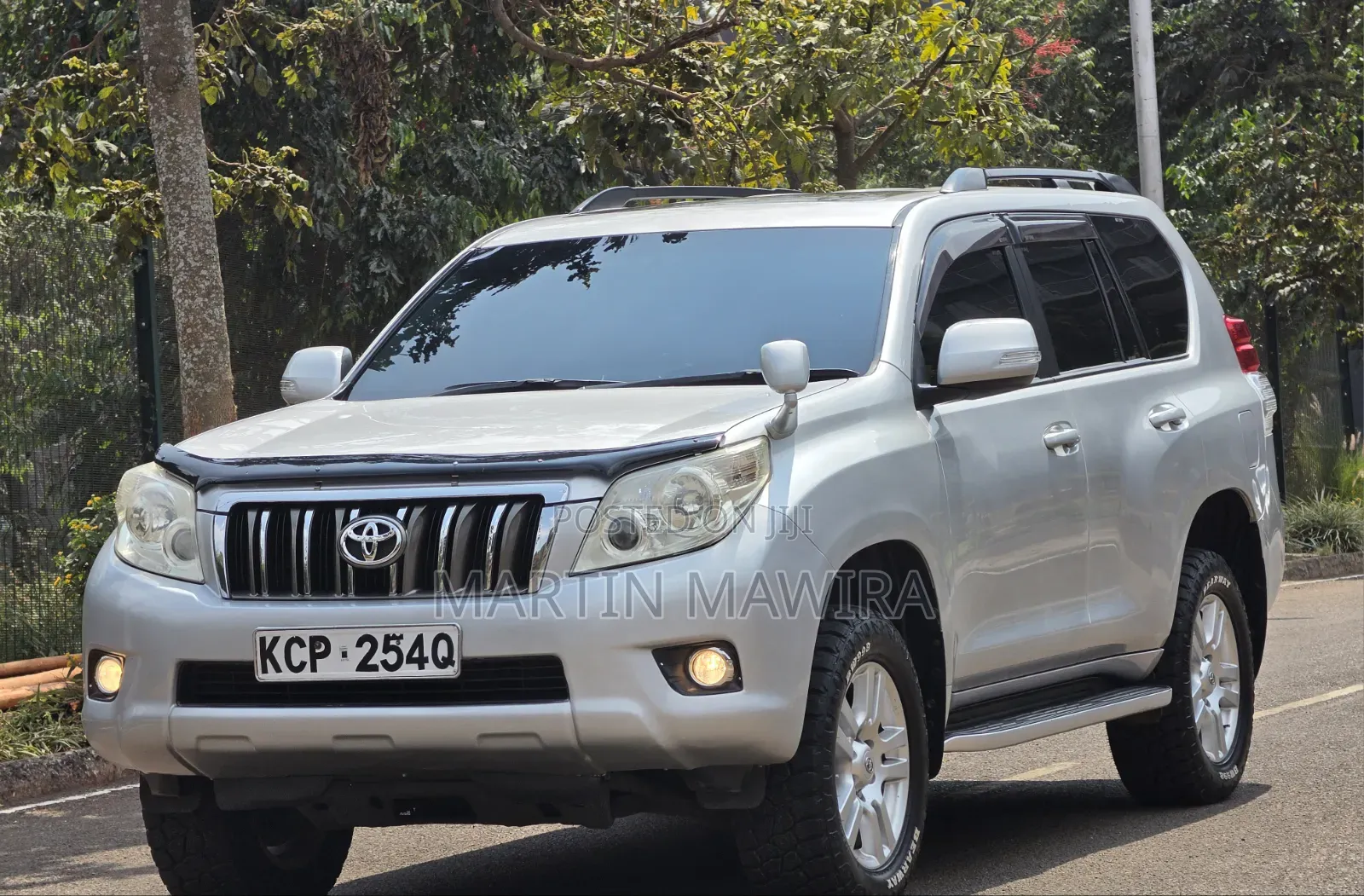 Toyota Land Cruiser Prado 2011 Silver