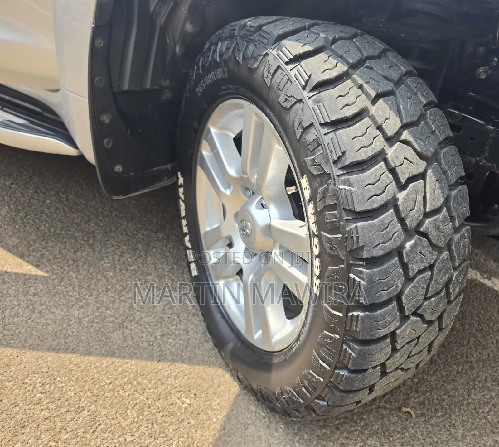 Toyota Land Cruiser Prado 2011 Silver